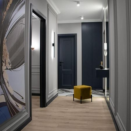 Royal 2 Apartments On Shevchenka 38 Str إلفيف المظهر الخارجي الصورة