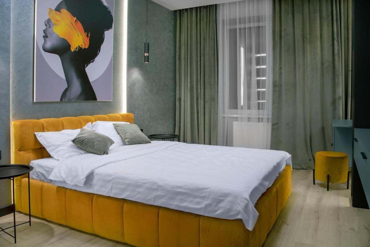 Royal 2 Apartments On Shevchenka 38 Str إلفيف المظهر الخارجي الصورة