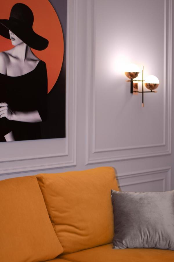 Royal 2 Apartments On Shevchenka 38 Str إلفيف المظهر الخارجي الصورة