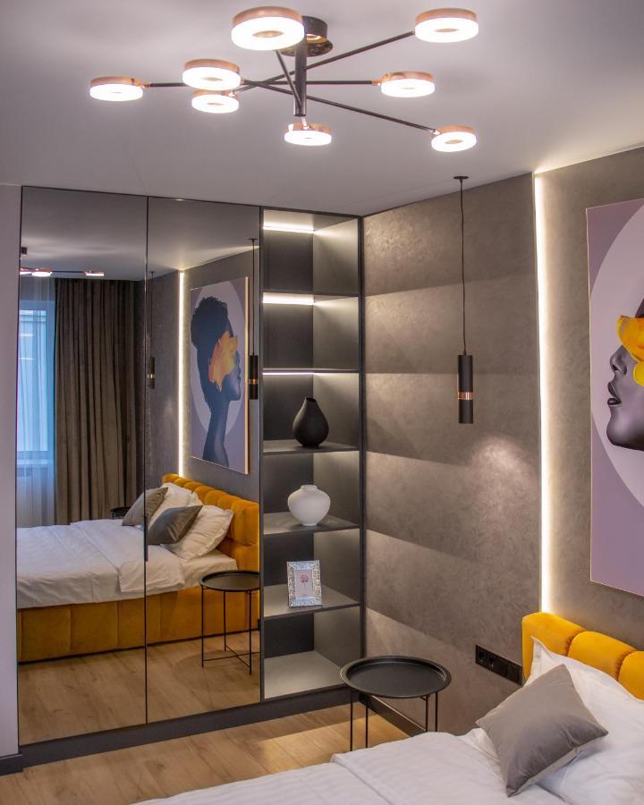 Royal 2 Apartments On Shevchenka 38 Str إلفيف المظهر الخارجي الصورة