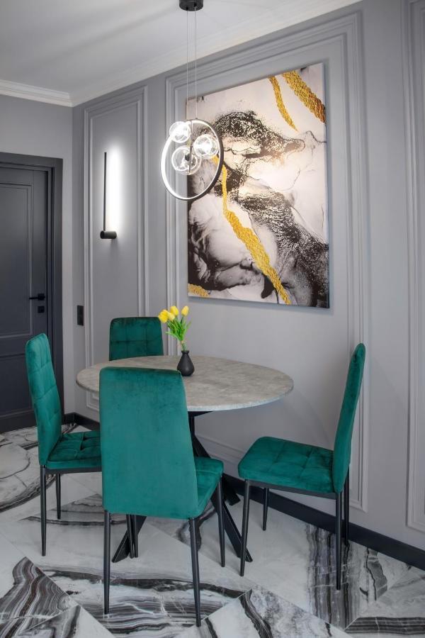 Royal 2 Apartments On Shevchenka 38 Str إلفيف المظهر الخارجي الصورة